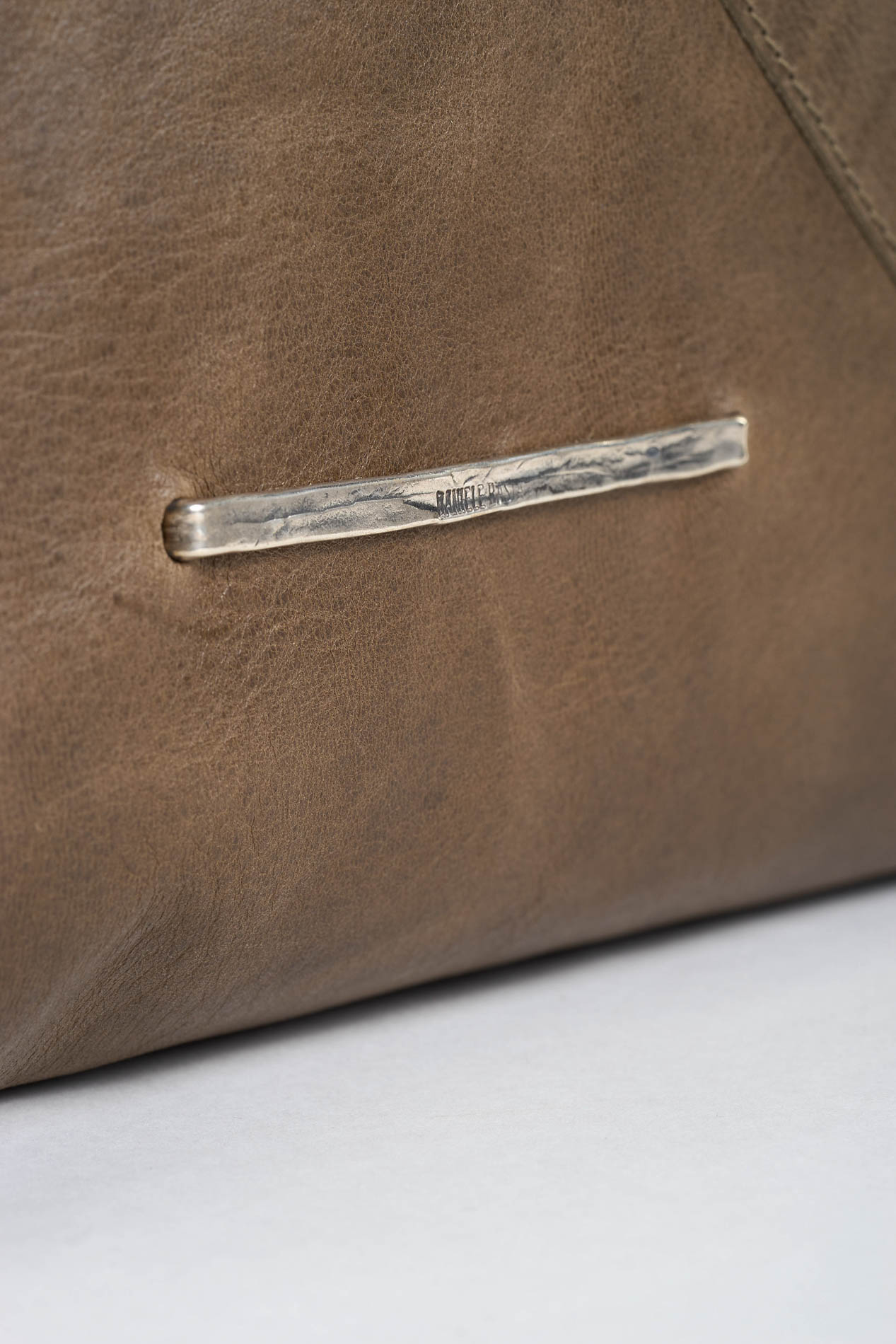 daniele basta leather and silver bags - DETAIL